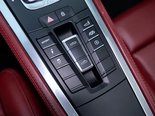 Porsche 718 — Фото автомобиля 14
