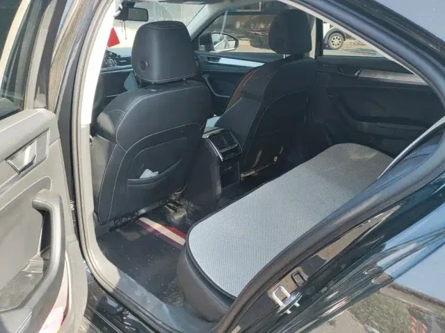 Skoda Superb — Фото автомобиля 10