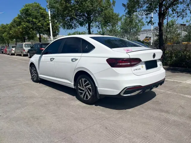Volkswagen Lavida — Фото автомобиля 7
