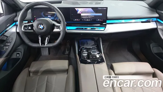 BMW 5 Series G60 — Фото автомобиля 10