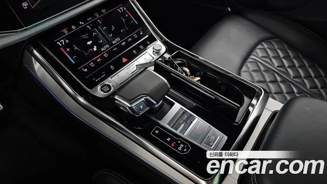 Audi Q7 — Фото автомобиля 7