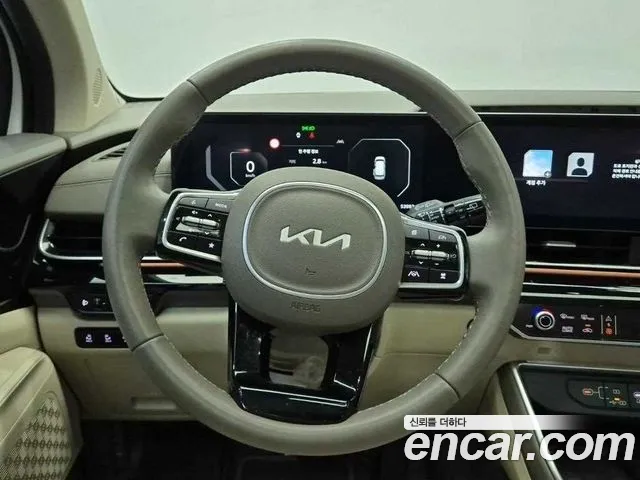 Kia Carnival Generation 4 — Фото автомобиля 9