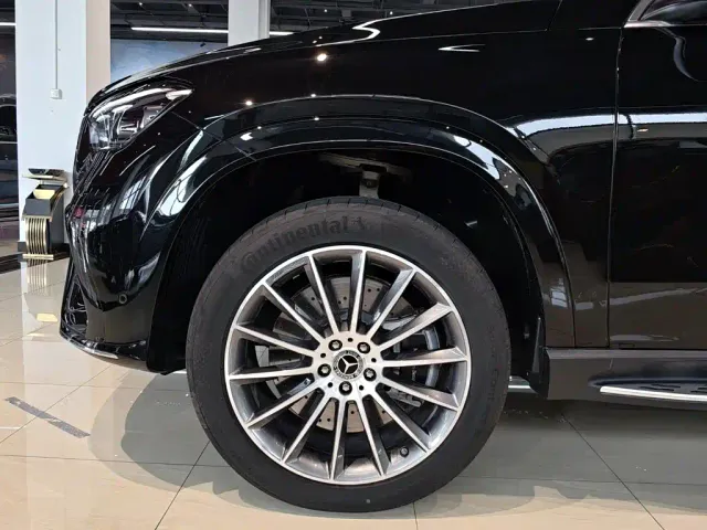 Mercedes-Benz GLE-Class — Фото автомобиля 13