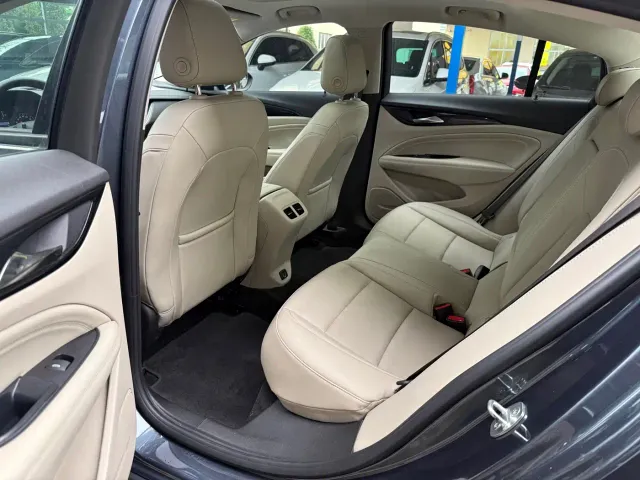 Buick Regal — Фото автомобиля 7