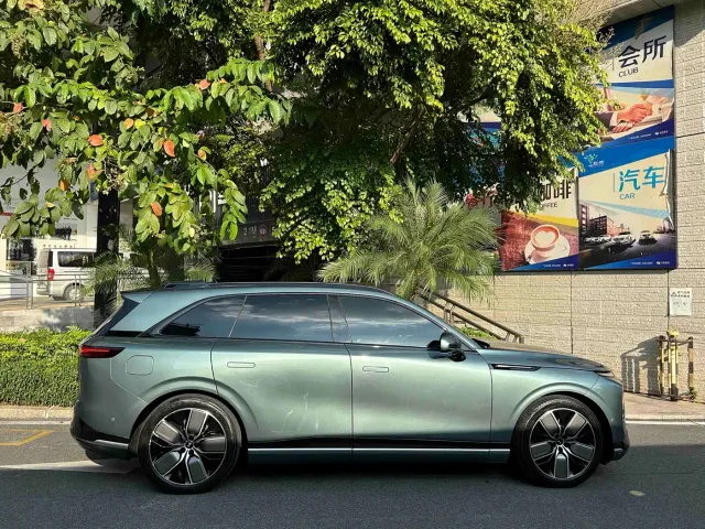 Xpeng G9 — Фото автомобиля 15