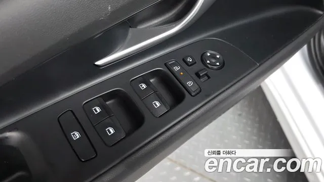 Hyundai Avante — Фото автомобиля 28