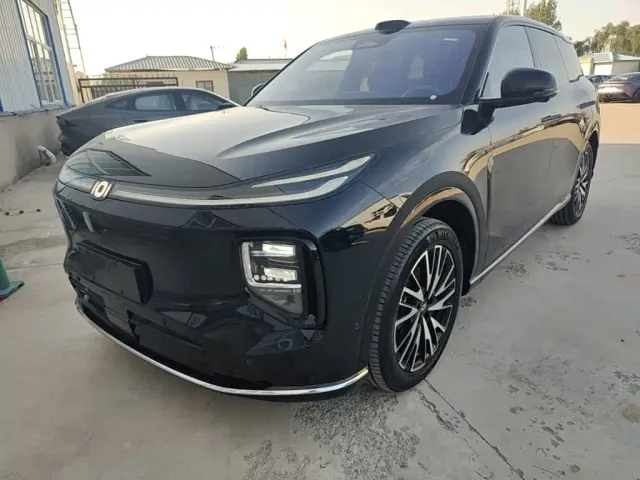 Фотография автомобиля — Changan Qiyuan Q07