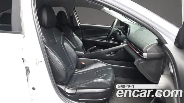 Hyundai Avante CN7 — Фото автомобиля 17