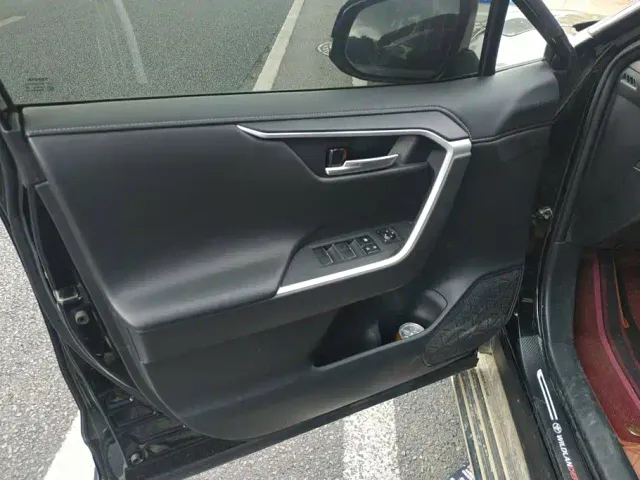 Toyota Wildlander — Фото автомобиля 7