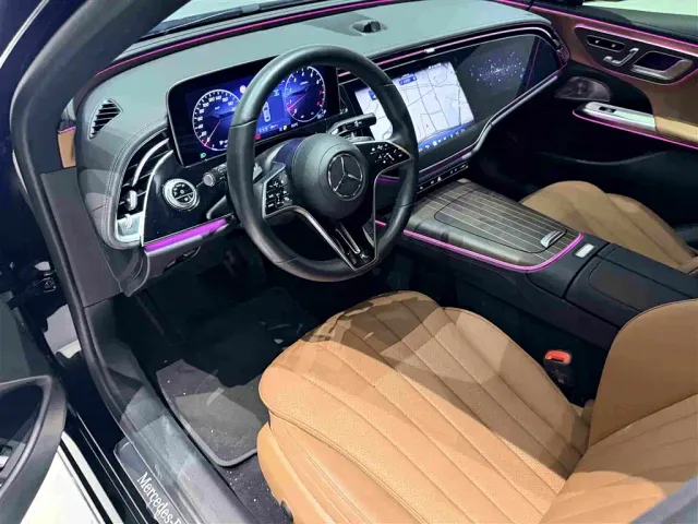 Mercedes-Benz E-Class — Фото автомобиля 24