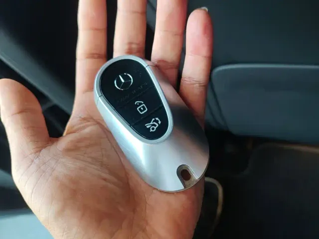 Mercedes-Benz EQE AMG — Фото автомобиля 16