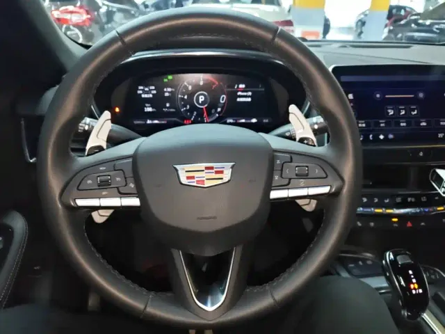 Cadillac CT5 — Фото автомобиля 10