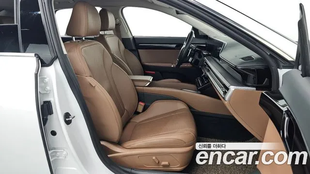 Hyundai Grandeur Grandeur (GN7) — Фото автомобиля 25