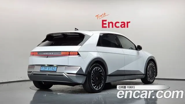 Hyundai Ioniq 5 — Фото автомобиля 2