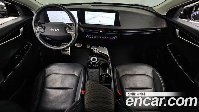 Kia EV6 — Фото автомобиля 10
