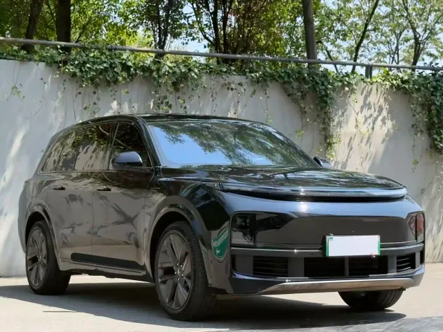 Li Auto L9 — Фото автомобиля 3