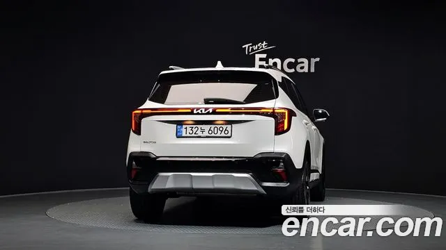 Kia Seltos — Фото автомобиля 4