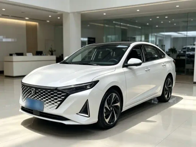 Фотография автомобиля — Changan Raeton Plus