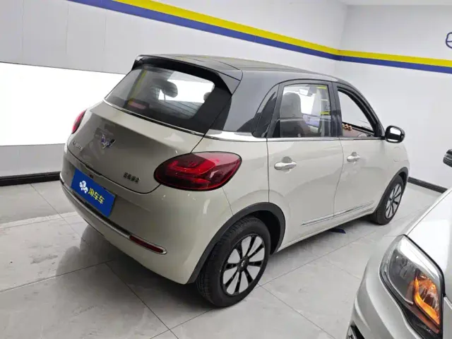 Wuling Bingo — Фото автомобиля 3