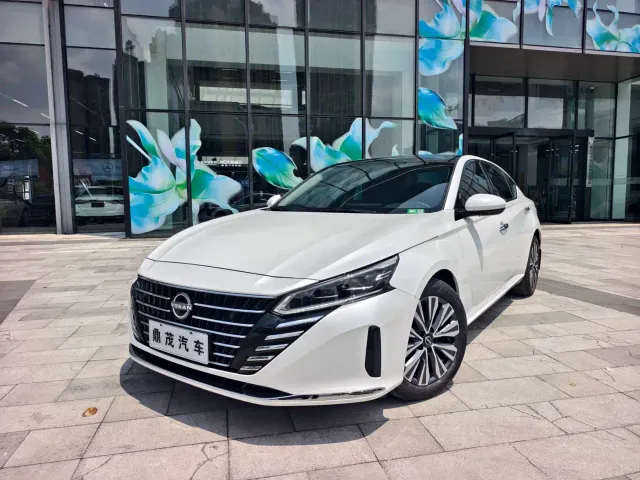 Фотография автомобиля — Nissan Teana