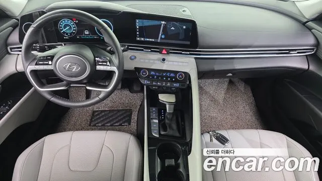 Hyundai Avante CN7 — Фото автомобиля 10