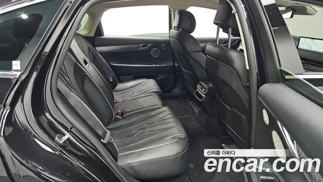 Genesis G80 Electrified G80 (RG3) — Фото автомобиля 12