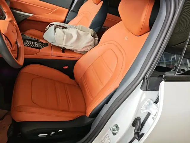 Dongfeng Yipai eπ007 2024 Extended Range 200 Ruyi Edition — Фото автомобиля 14
