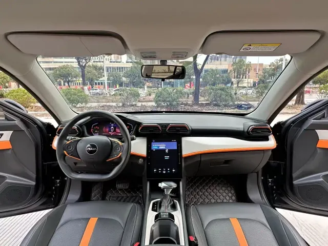 Dongfeng Yixuan — Фото автомобиля 5