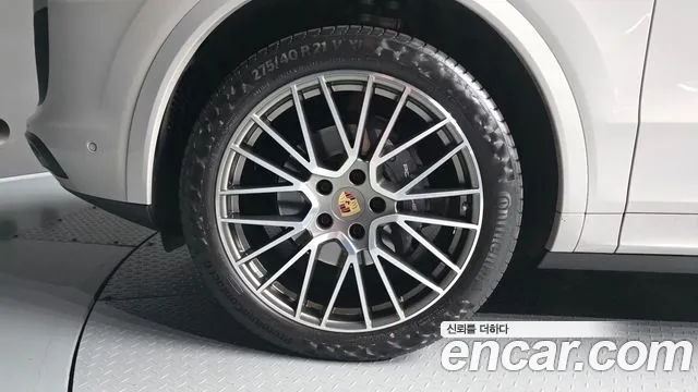 Porsche Cayenne PO536 — Фото автомобиля 5