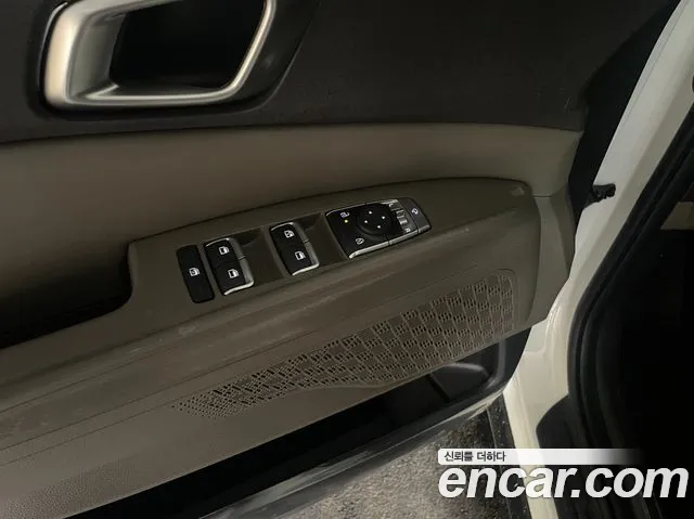 Kia Canival — Фото автомобиля 14