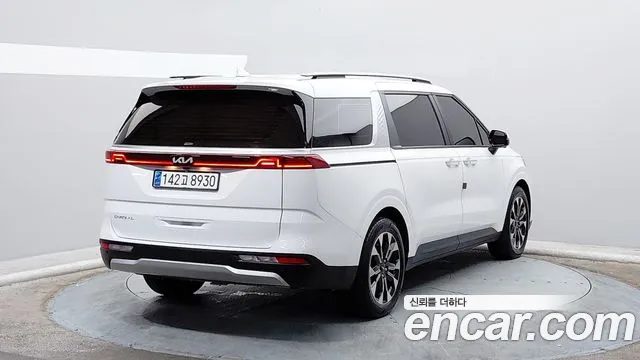 Kia Carnival 4th Gen — Фото автомобиля 4