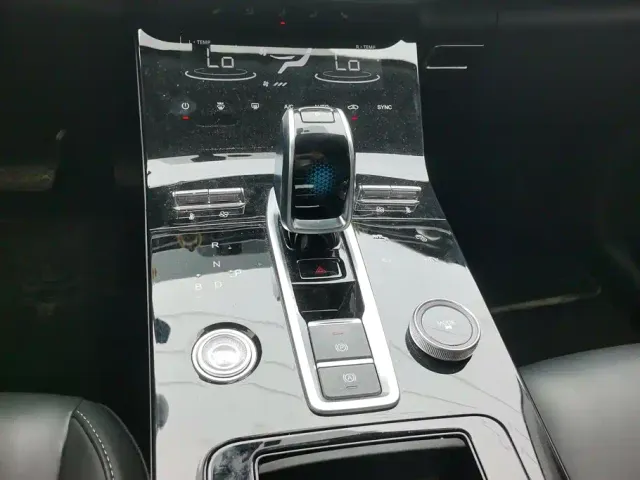 Chery Tiggo 8 PLUS Kunpeng e+ 2022 PHEV 1.5T Elegance e+ — Фото автомобиля 16