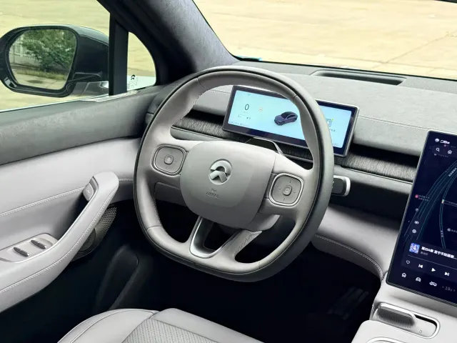 Nio EC6 — Фото автомобиля 12