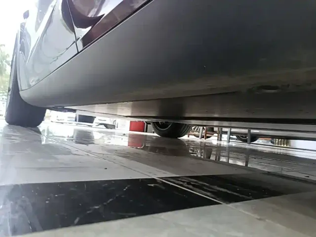 Tesla Model Y — Фото автомобиля 21