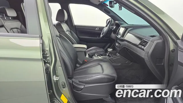 KG_Mobility_Ssangyong Rexton Новый Rexton Sport Khan Дизель 2.2 4WD — Фото автомобиля 22