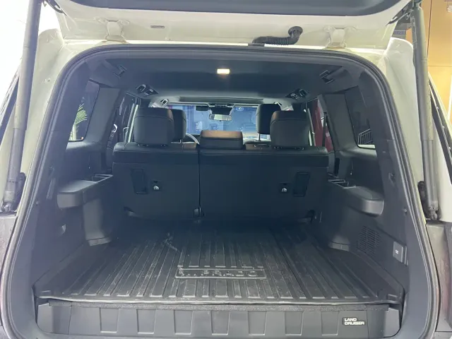 Toyota Prado — Фото автомобиля 15