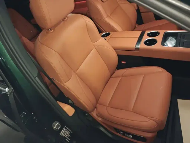 Li Auto L9 — Фото автомобиля 24
