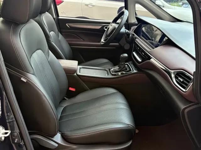 GAC Trumpchi M6 — Фото автомобиля 16