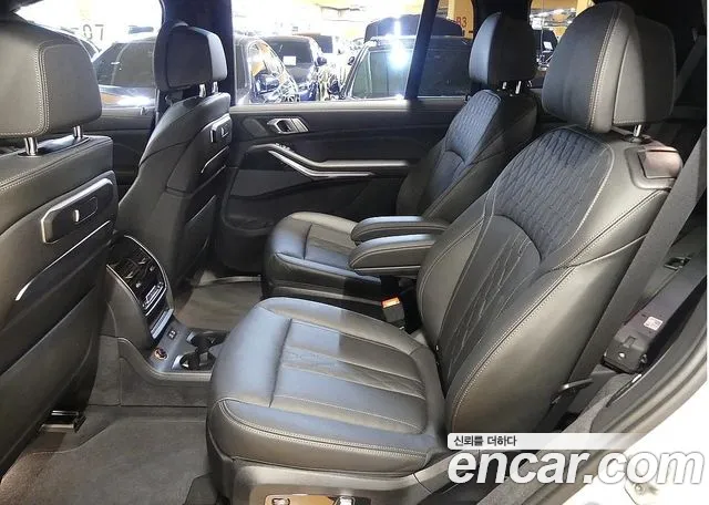 BMW X7 — Фото автомобиля 17