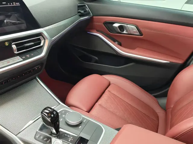 BMW 3 Series — Фото автомобиля 10