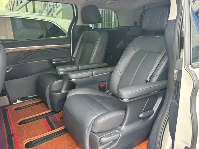 GAC Trumpchi M8 — Фото автомобиля 12
