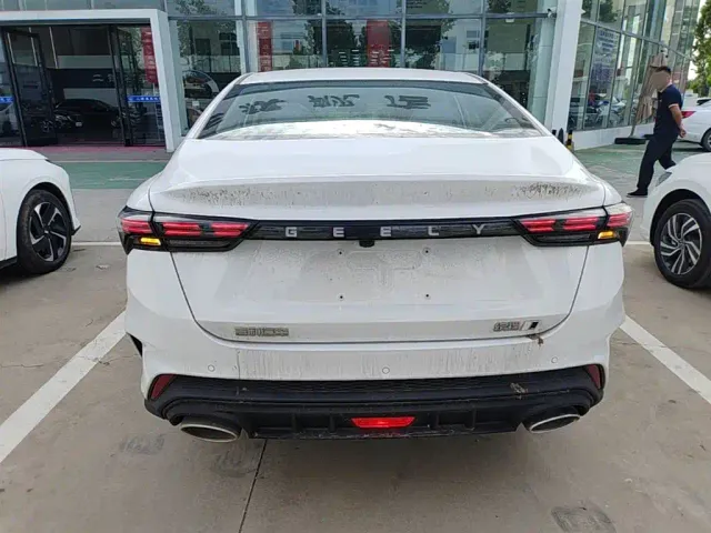 Geely Binrui — Фото автомобиля 5