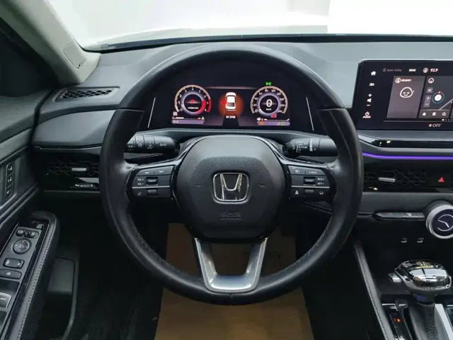 Honda Accord — Фото автомобиля 15
