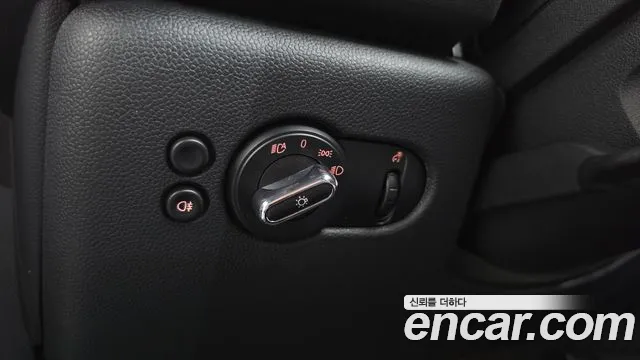 MINI Cooper Convertible — Фото автомобиля 29