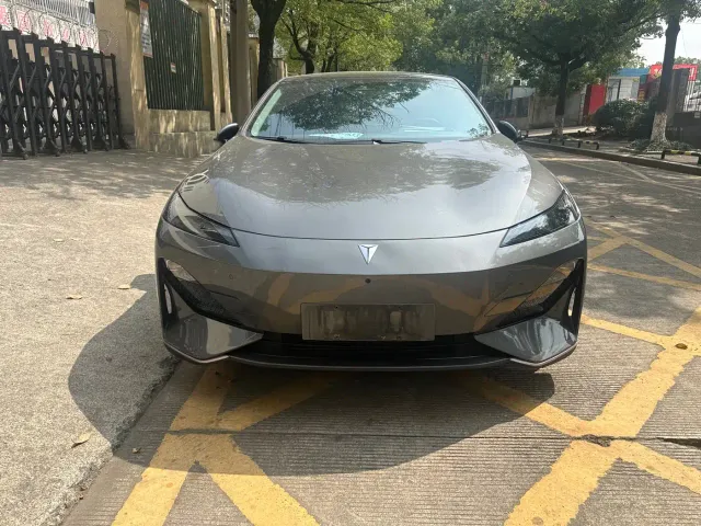Deepal Deepal SL03 2022 1.5L 1200 Range Extender Version — Фото автомобиля 2