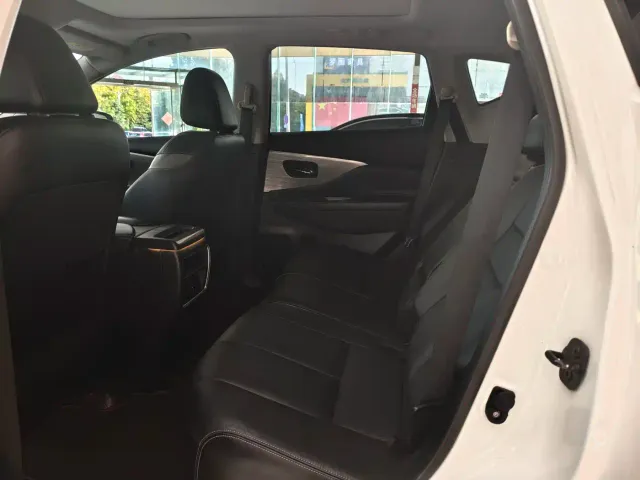 Nissan Murano — Фото автомобиля 11