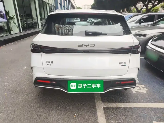 BYD Seal 06 DM-i Touring — Фото автомобиля 5
