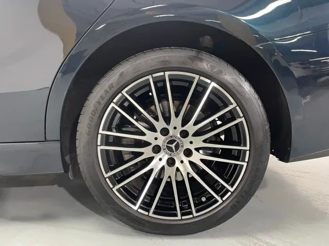 Mercedes-Benz C-Class — Фото автомобиля 19