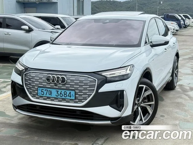Фотография автомобиля — Audi Q4 e-tron F4