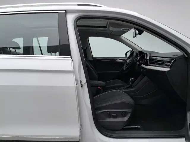 Volkswagen Tiguan L — Фото автомобиля 23